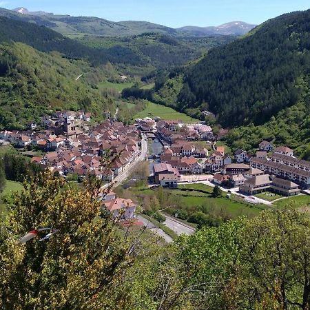 apartamento AZKOITI ETXEA Ochagavía Esterno foto